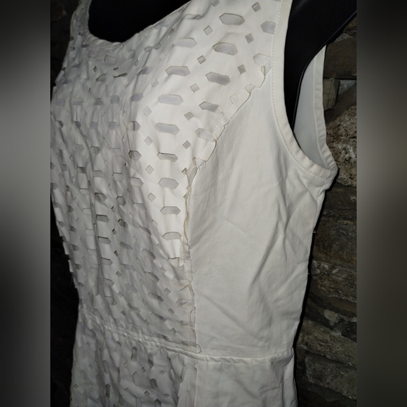 Tracy Reese, faux leather white sleeveless dress with cutouts, lined - Picture 5 of 12